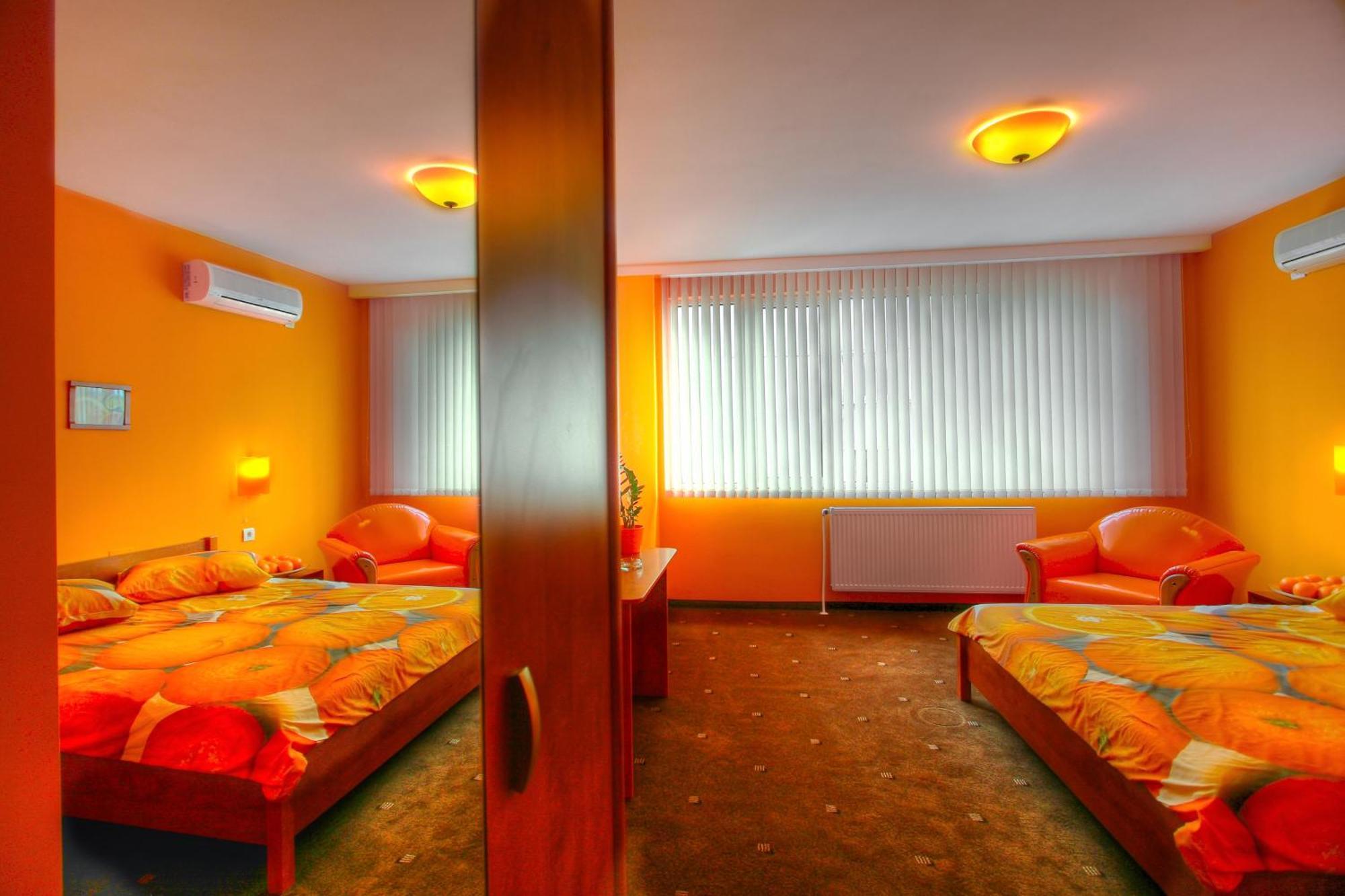 Family Hotel Mania Stara Zagora Esterno foto