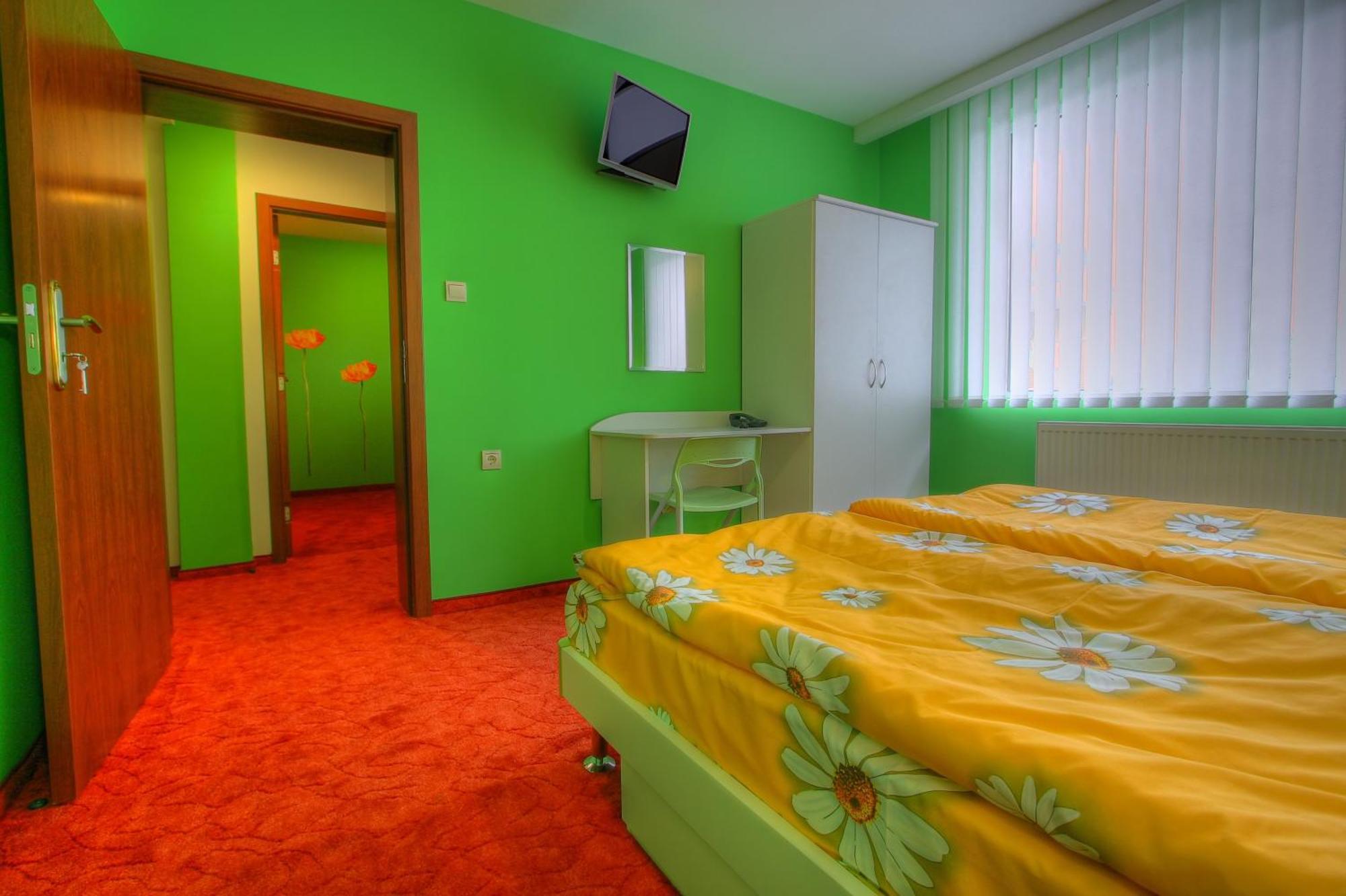 Family Hotel Mania Stara Zagora Esterno foto